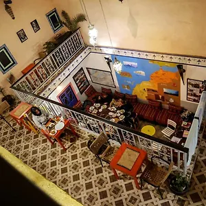 بيت شباب Kasbah Red Castel 